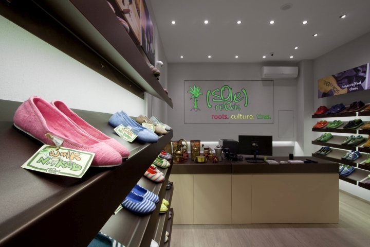 門(mén)店鞋架樣式及收銀臺(tái)